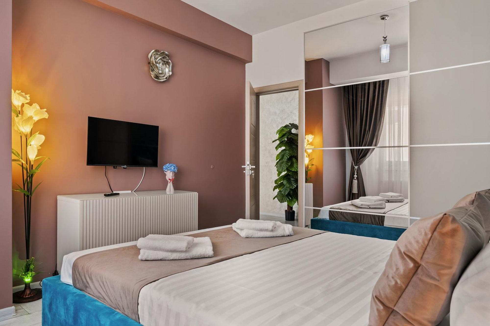 Comfort Azure Bukares Bagian luar foto