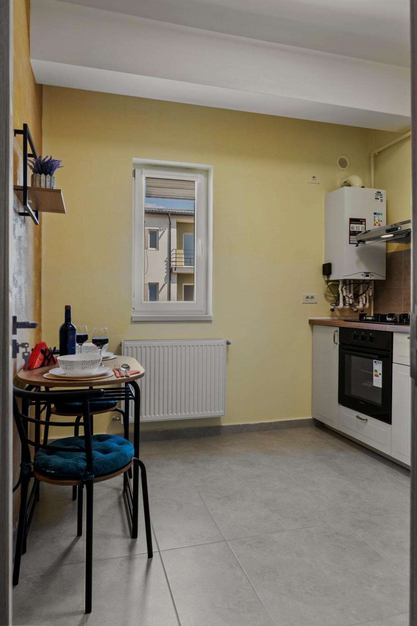 Comfort Azure Bukares Bagian luar foto