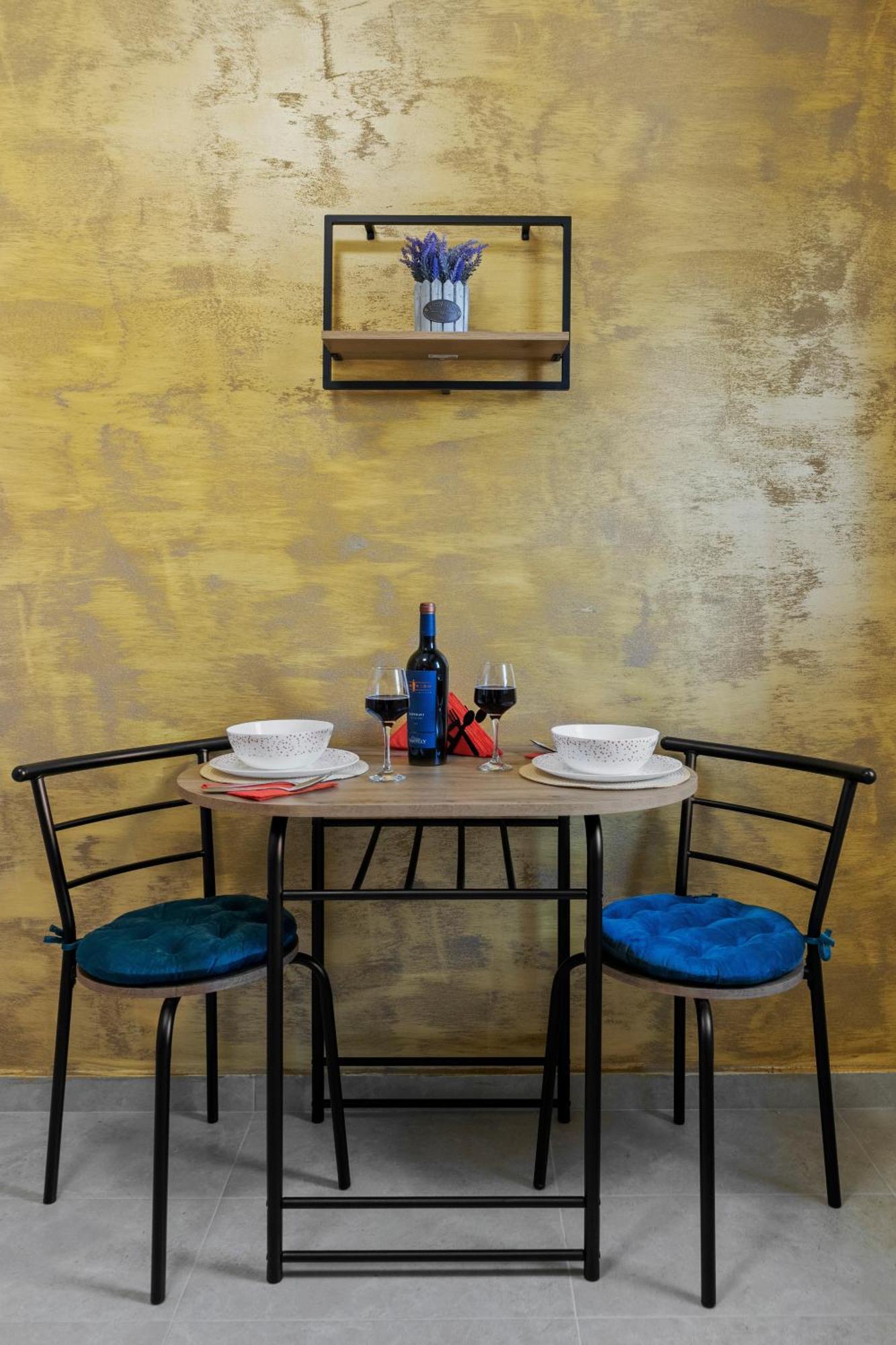 Comfort Azure Bukares Bagian luar foto