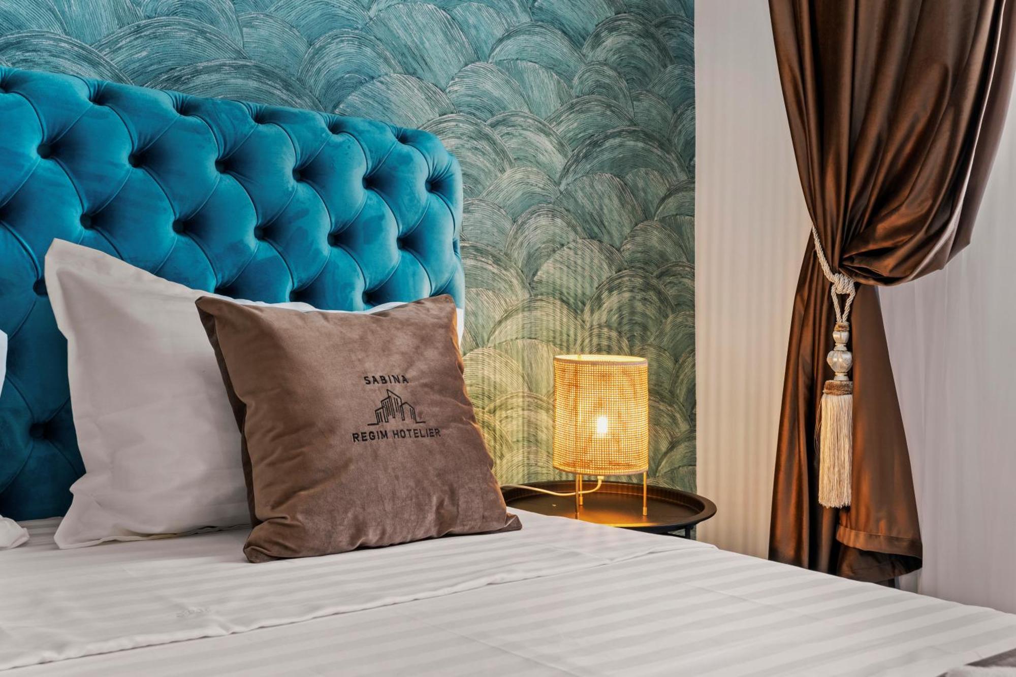 Comfort Azure Bukares Bagian luar foto